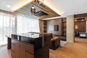 Chariot By Villacarte