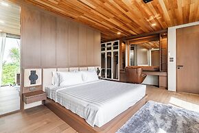 Chariot By Villacarte