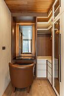 Chariot By Villacarte