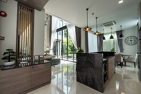 Panora Villa 8112 By Villacarte