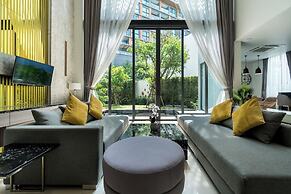 Panora Villa 8112 By Villacarte