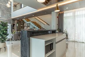 Panora Villa 8119 By Villacarte