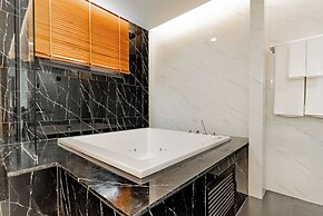 Panora Villa 8119 By Villacarte