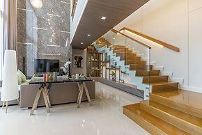 Panora Villa 8119 By Villacarte