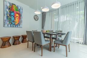 Panora Villa 8119 By Villacarte