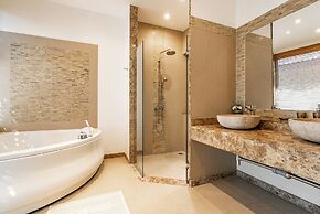 Villa Andre By Villacarte