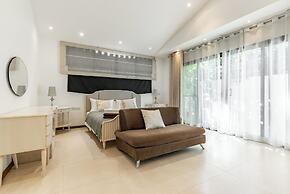 Villa Andre By Villacarte