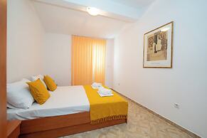 Apartments Adela III