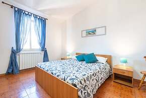 Relaxing Holiday Home 50m From Lu Bagnu Beach