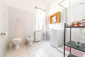 Relaxing Holiday Home 50m From Lu Bagnu Beach