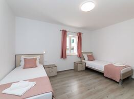 Apartment Kurte