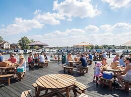 Willowbrook Hideaway - Billing Aquadrome