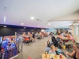 Brookside Bliss - Billing Aquadrome