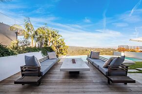 Stradella View - Bel-air Oasis w/ Infinity Pool & Stunning Panoramic V
