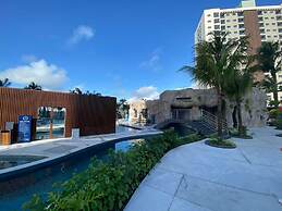 SaltBeach - Salinas Premium Resort