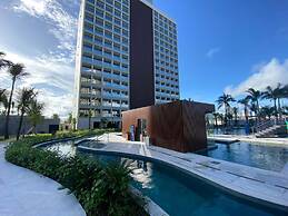 SaltBeach - Salinas Premium Resort