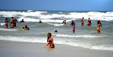 SaltBeach - Salinas Park Resort