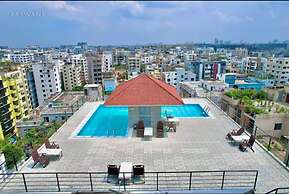 250 sq.ft Studio Apartment with Pool 3