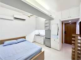 250 sq.ft Studio Apartment with Pool 3