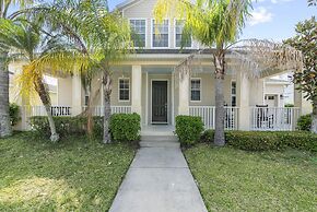 Trafalgar Resort Community Pool and Gym, Private Pool!