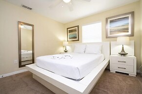 Paradise Palms Resort, Just Minutes From Disney!!!!