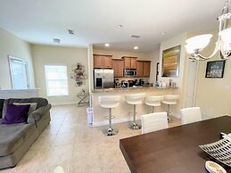 Paradise Palms Resort, Just Minutes From Disney!!!!