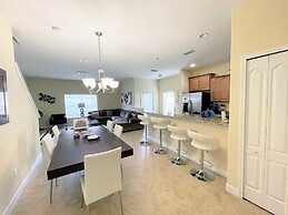 Paradise Palms Resort, Just Minutes From Disney!!!!