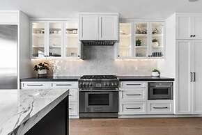 3BR w Hot Tub 3 Homes in From Sand Ocean Views