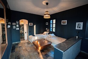 Dio Luxury Suites