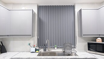 Modern House - 3 Bedrooms - 1 Bath - Mancity