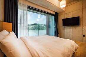 the line hotel