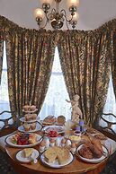 The Charles Pacific Grove - Artfully Designed Inclusive Inn