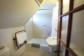 The Charles Pacific Grove - Artfully Designed Inclusive Inn
