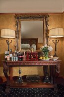 The Charles Pacific Grove - Artfully Designed Inclusive Inn