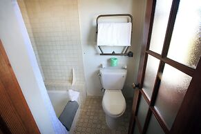 The Charles Pacific Grove - Artfully Designed Inclusive Inn