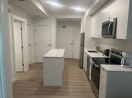 Chic Modern Condo in Downtown Calgary