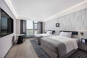 Yuncheng Pinglu Wanda Meihua Hotel