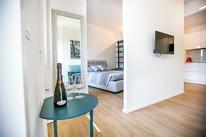 ComoLakeSuite