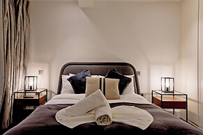 Imperial Victoria Square