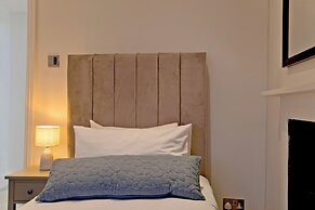 Imperial Victoria Square