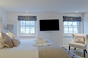 Imperial Victoria Square