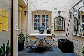 Imperial Victoria Square