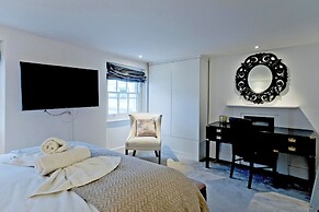 Imperial Victoria Square