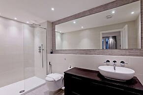 Imperial Victoria Square