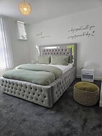 Glams Cozy City Apartment in Wolverhampton