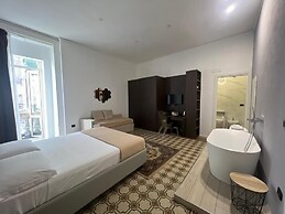 LA PIAZZA SUITE