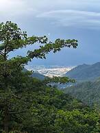 Bougainvilla Mountain Retreat