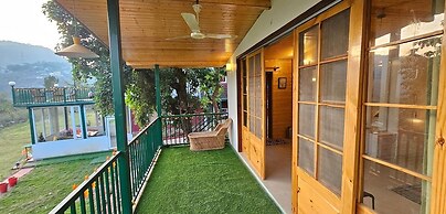 Bougainvilla Mountain Retreat