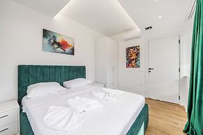 Infinity Suites