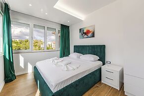 Infinity Suites